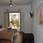 Yalos Apartamento