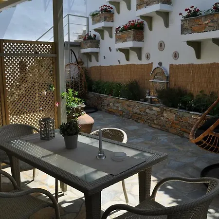Yalos Apartament Chorefton