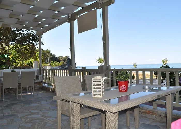 Studios Yalos Chorefton