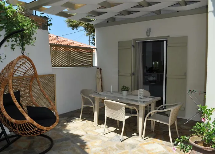 Studios Yalos Apartment Chorefton