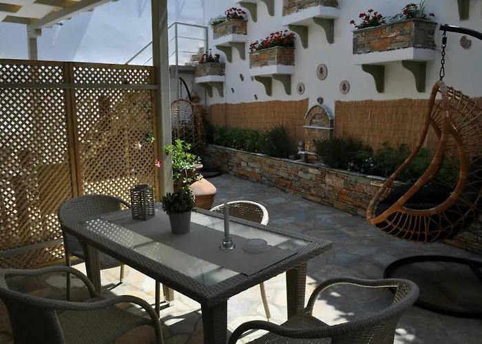 Studios Yalos Apartment Chorefton