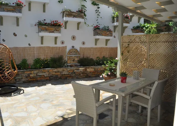 Apartment Studios Yalos